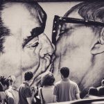 Editorial: A atualidade de Kardec e o “Rock’n roll”, por Manoel Fernandes Neto e Nelson Santos