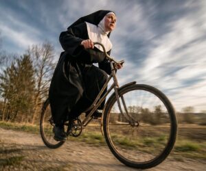 geralt-nun-10226112_1280