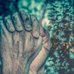 A Fé Virou Performance? Entre o Espetáculo Religioso e a Responsabilidade Moral, por Wilson Custódio Filho